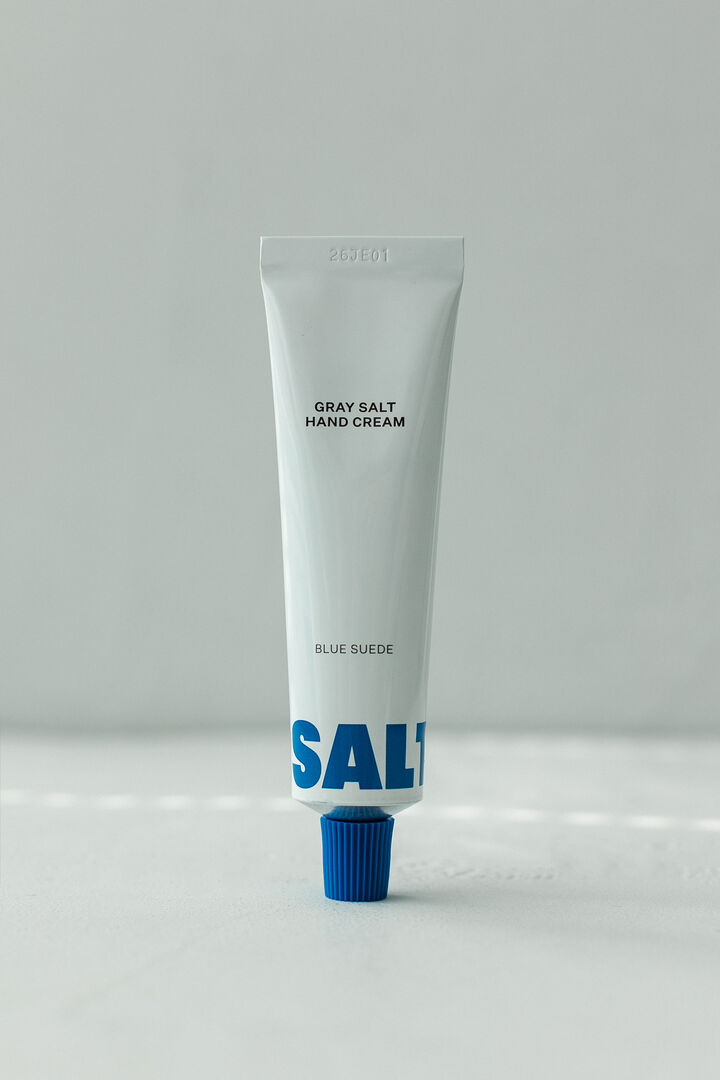 Крем для рук с серой солью Синяя замша SALTRAIN Graysalt Handcream - Blue S