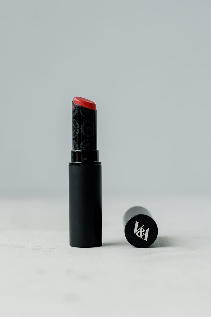 Матовая губная помада V&A Rouge Essential Lipstick Matte[Popping] 3.4 g V&А