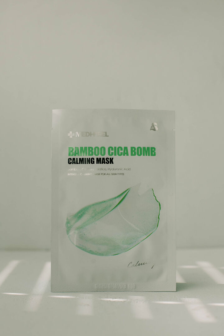 Маска тканевая успокаивающая MEDI-PEEL Bamboo Cica Bomb Calming Mask 25ml M