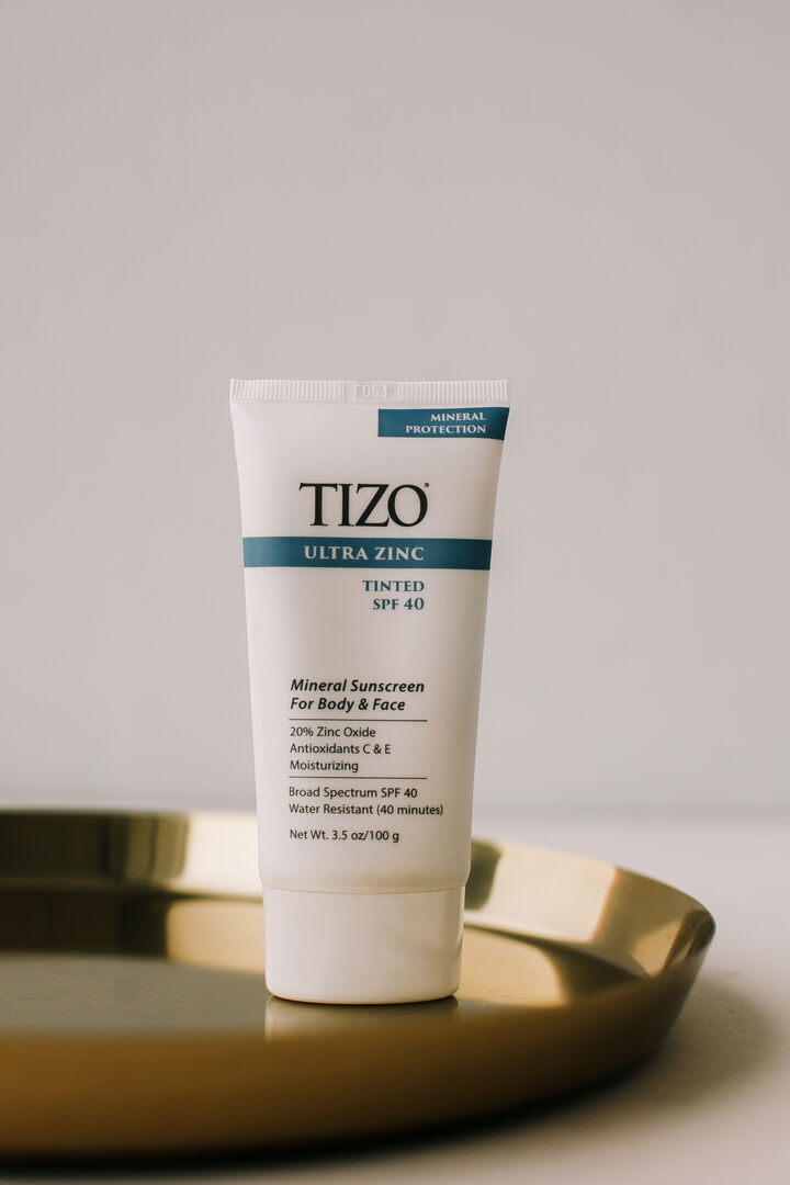 Крем солнцезащитный для лица и тела с оттенком TiZO Ultra Zinc SPF 40 Tinte