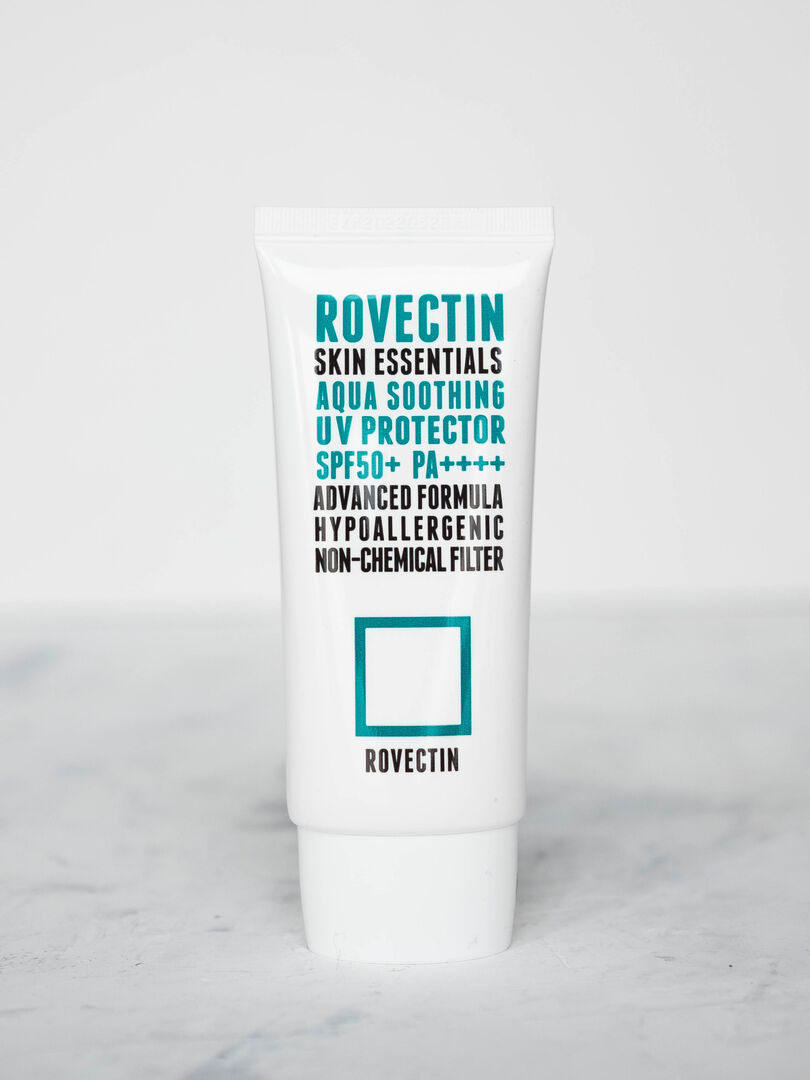 Санскрин на физических фильтрах успокаивающий ROVECTIN Skin Essentials Aqua