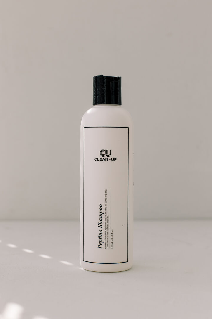 Антивозрастной шампунь CU Clean Up Peptino Shampoo 250ml CUSKIN