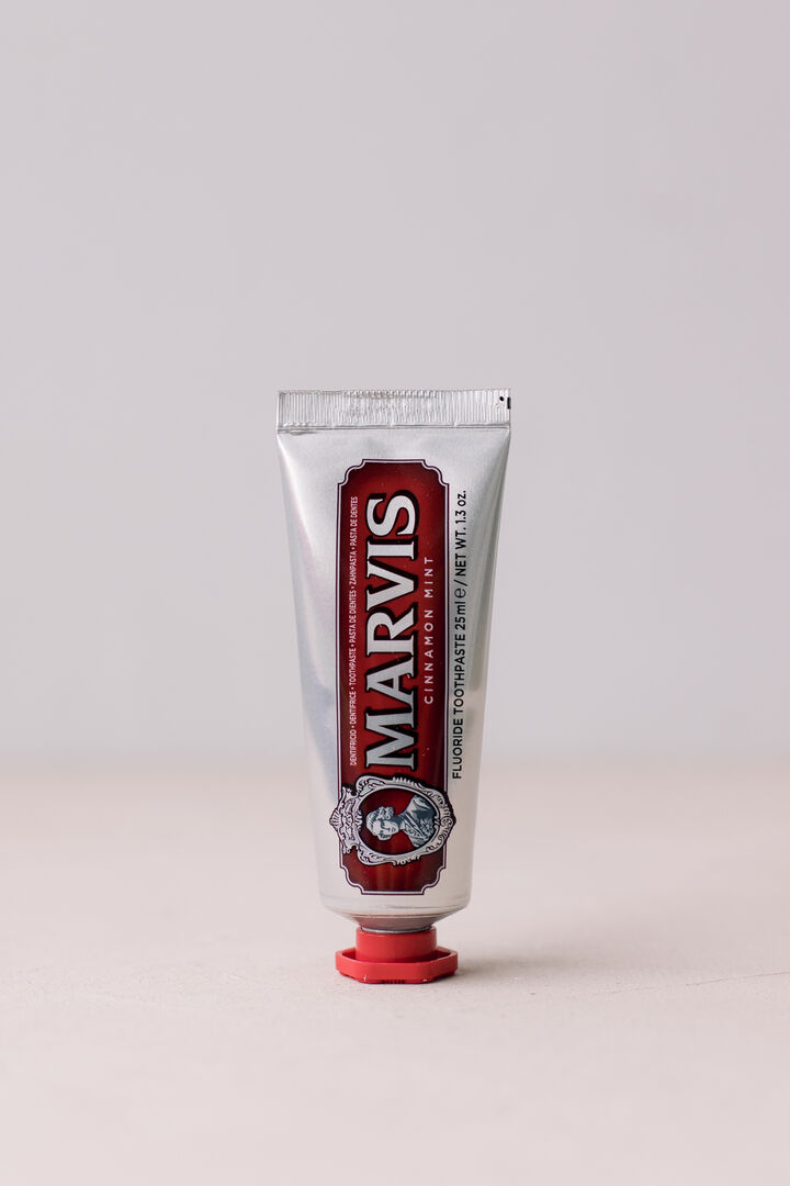 Зубная паста со вкусом мяты и корицы MARVIS Cinnamon Mint 25 ml MARVIS