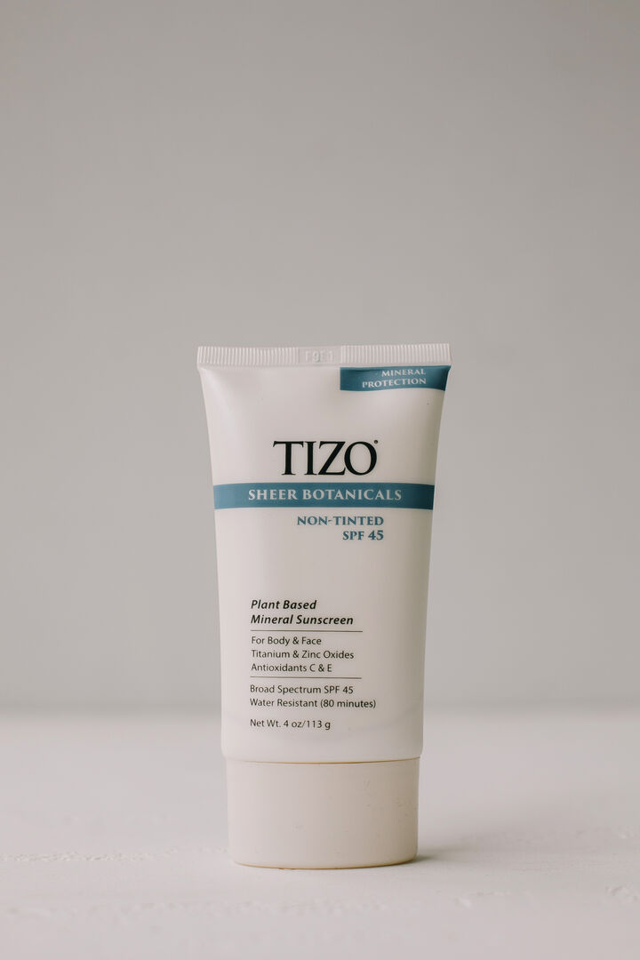Солнцезащитный крем для лица и тела TiZO Sheer Botanicals SPF 45 Non-Tinted