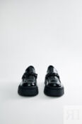 Туфли-лоферы кожаные лакированные на массивной платформе Befree