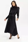 Длинное шелковое платье с разрезом черное YouStore