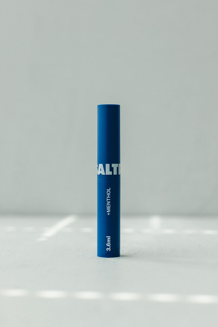 BU// Бальзам для губ с серой солью Ментол SALTRAIN Graysalt Lip Balm - Ment