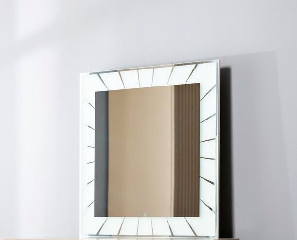 Подзеркальник с зеркалом и подсветкой 800x800x20 Нью-Йорк Эмаль Антрацит
