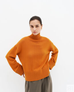 Свободный свитер с воротом стойкой, оранжевый куркума