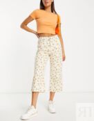 Белые оранжевые укороченные брюки широкого кроя с цветочным принтом Miss Se