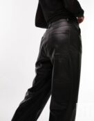 Черные брюки прямого кроя из искусственной кожи Topshop