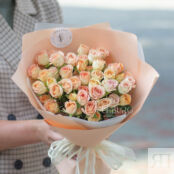 Монобукет из персиковых кустовых роз 437866 фото 3