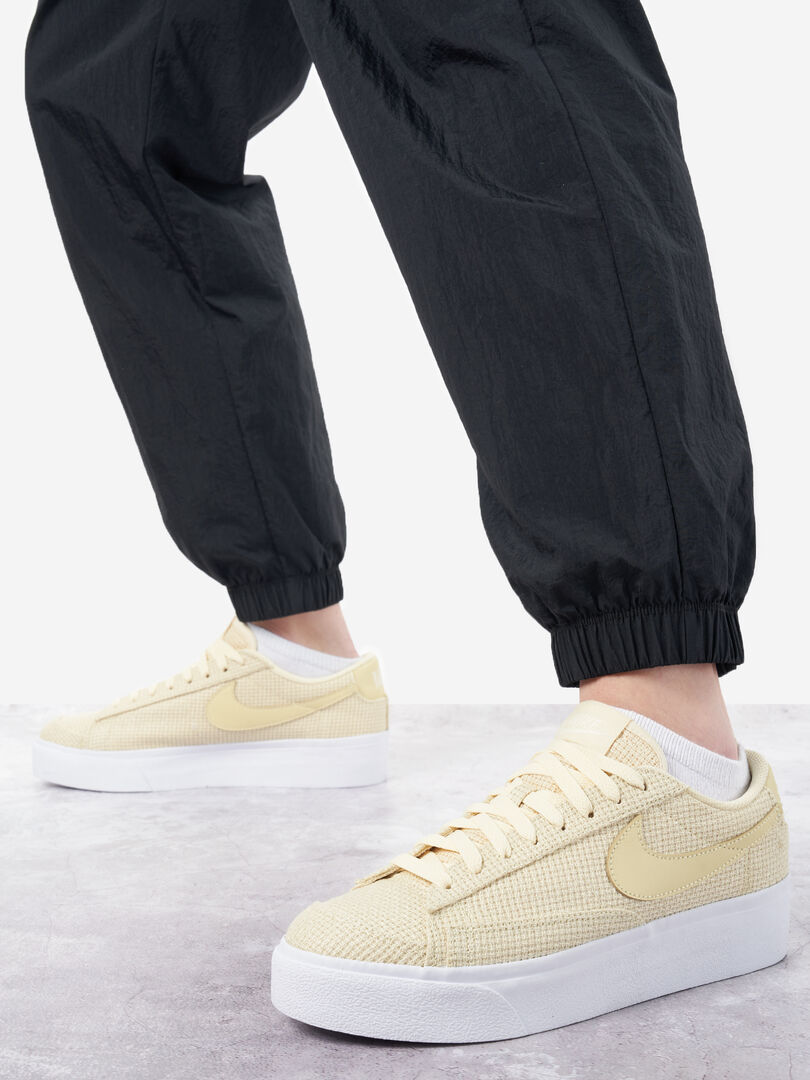 Кеды женские Nike Blazer Low Platform, Желтый DN0744N06-700 фото 1