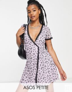 Мини-платье с кружевной отделкой ASOS DESIGN Petite, лиловый/чёрный