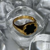 Кольцо-печатка Gold Forget-Me-Not Ring – Black MOONSWOON фото 3